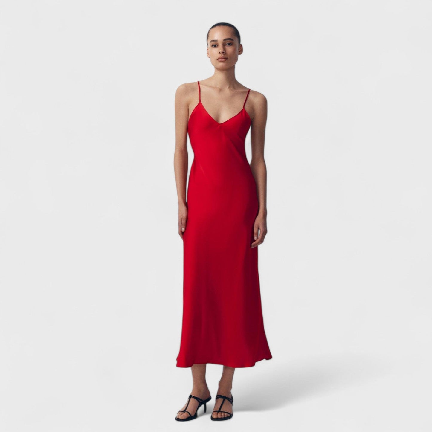Vestido Carmesí – Corte Minimal Elegante