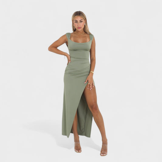 Bianca Esencial – El vestido que abraza tu silueta