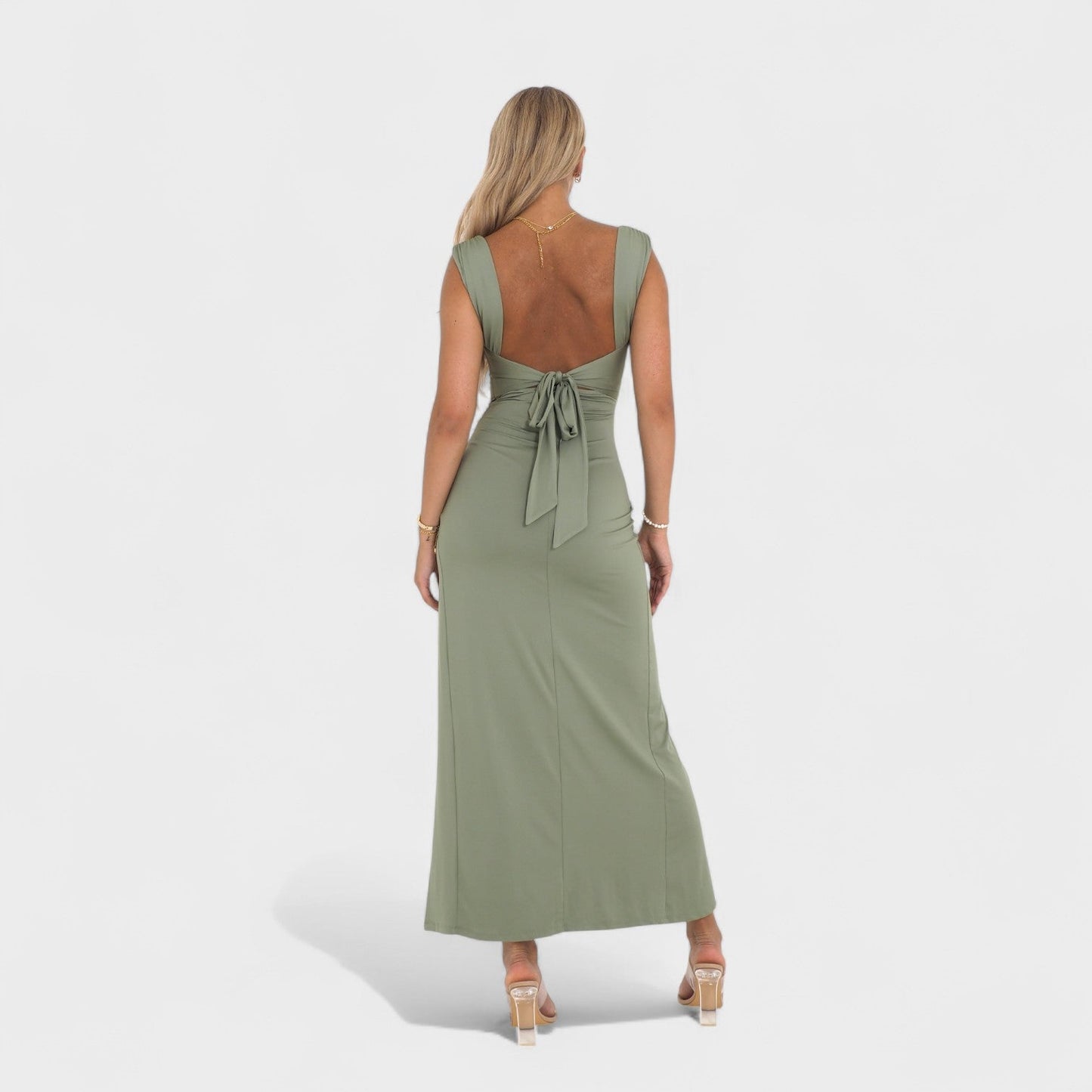 Bianca Esencial – El vestido que abraza tu silueta