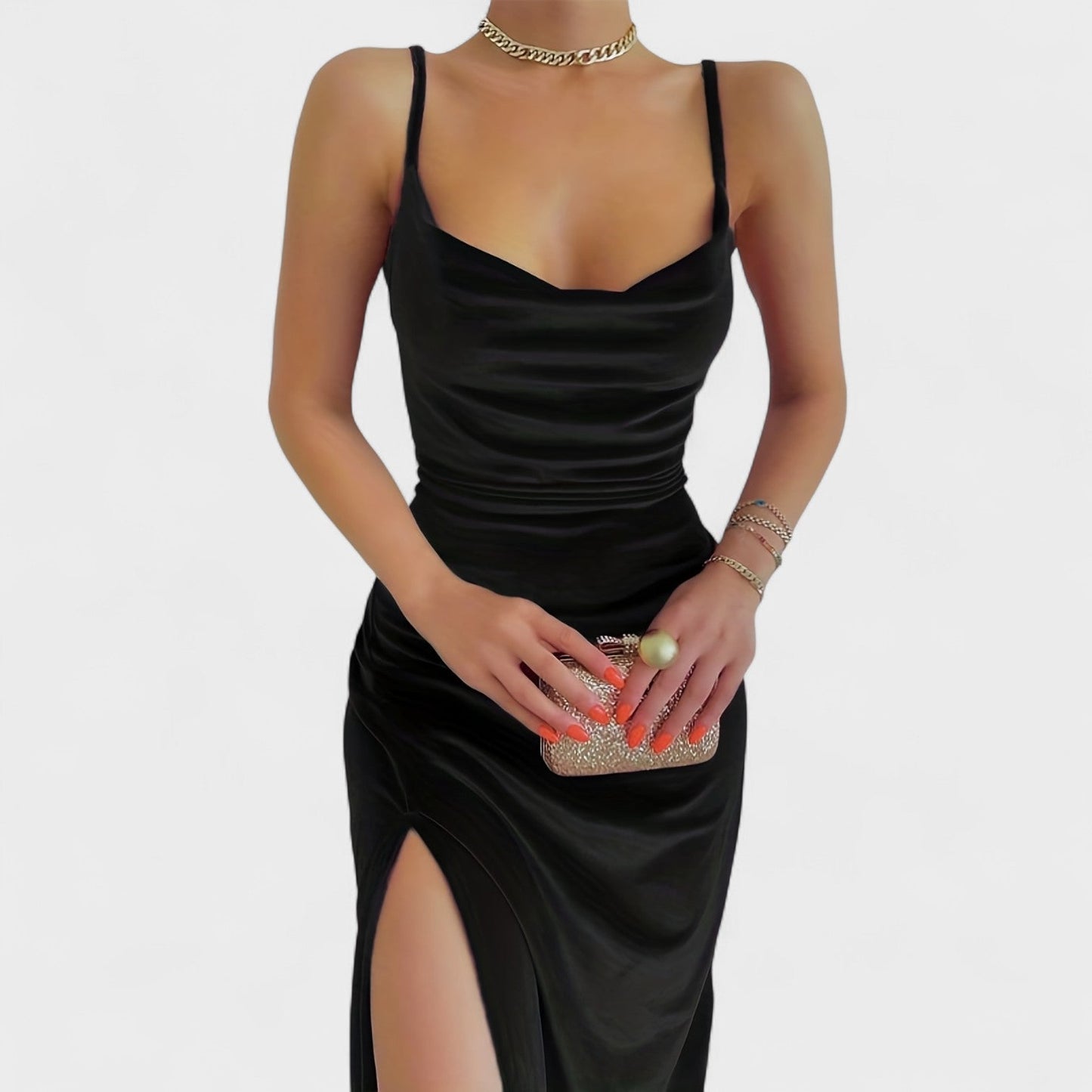 Gabriela – Vestido de Terciopelo con Abertura Lateral