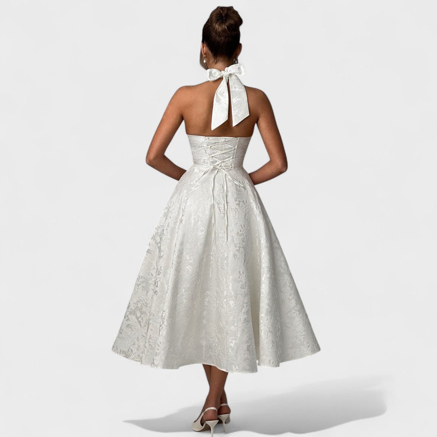 Effie – Vestido Midi Texturizado con Escote Halter