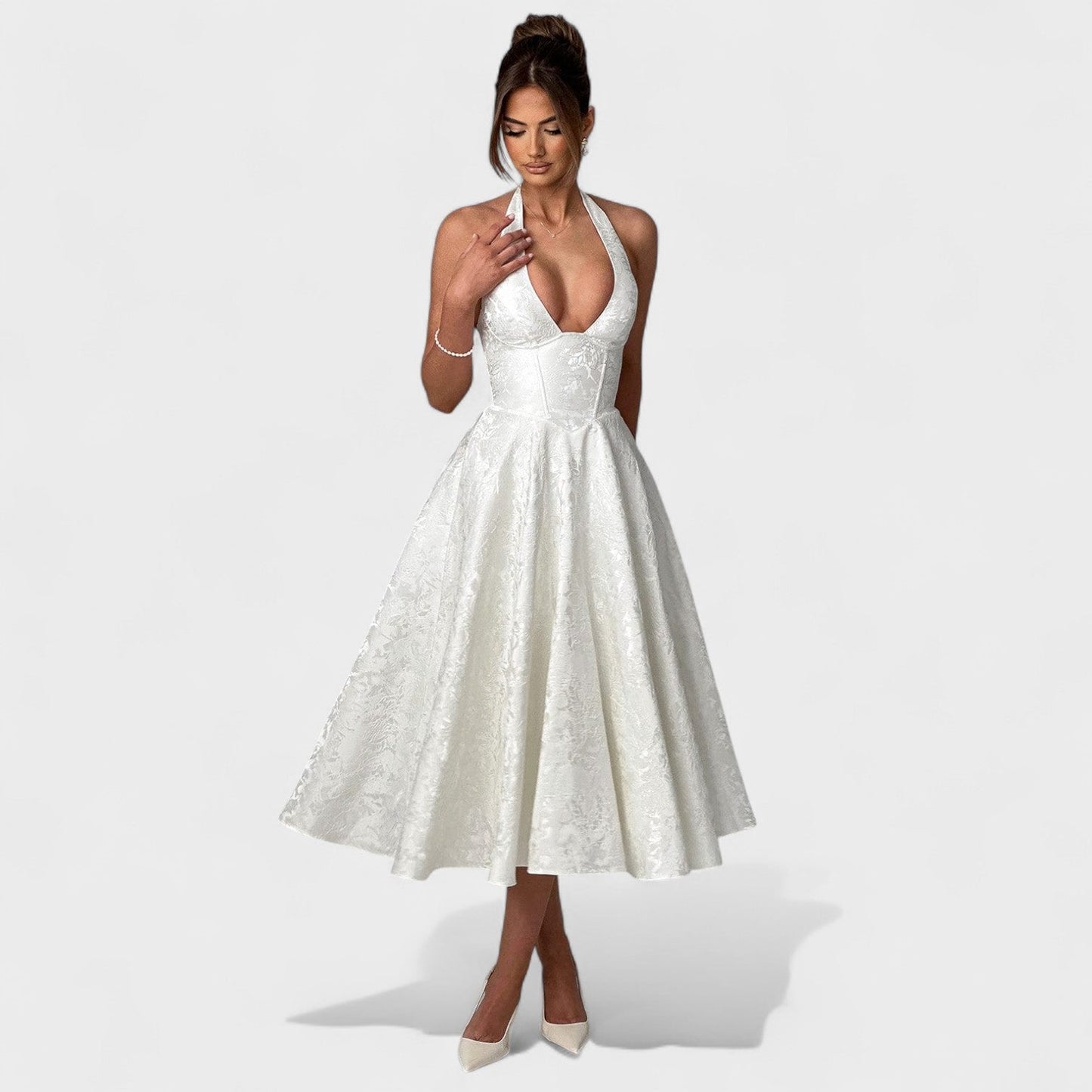 Effie – Vestido Midi Texturizado con Escote Halter