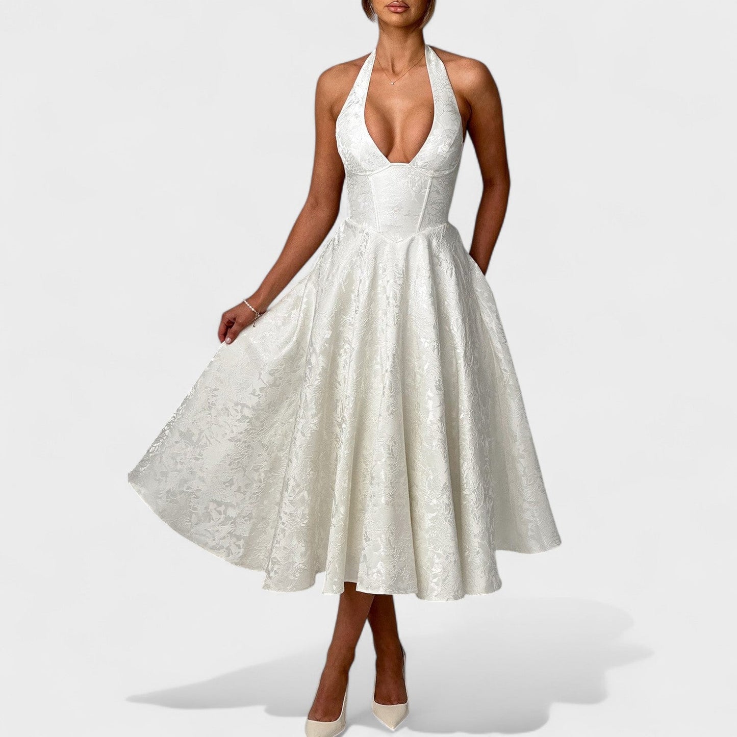 Effie – Vestido Midi Texturizado con Escote Halter