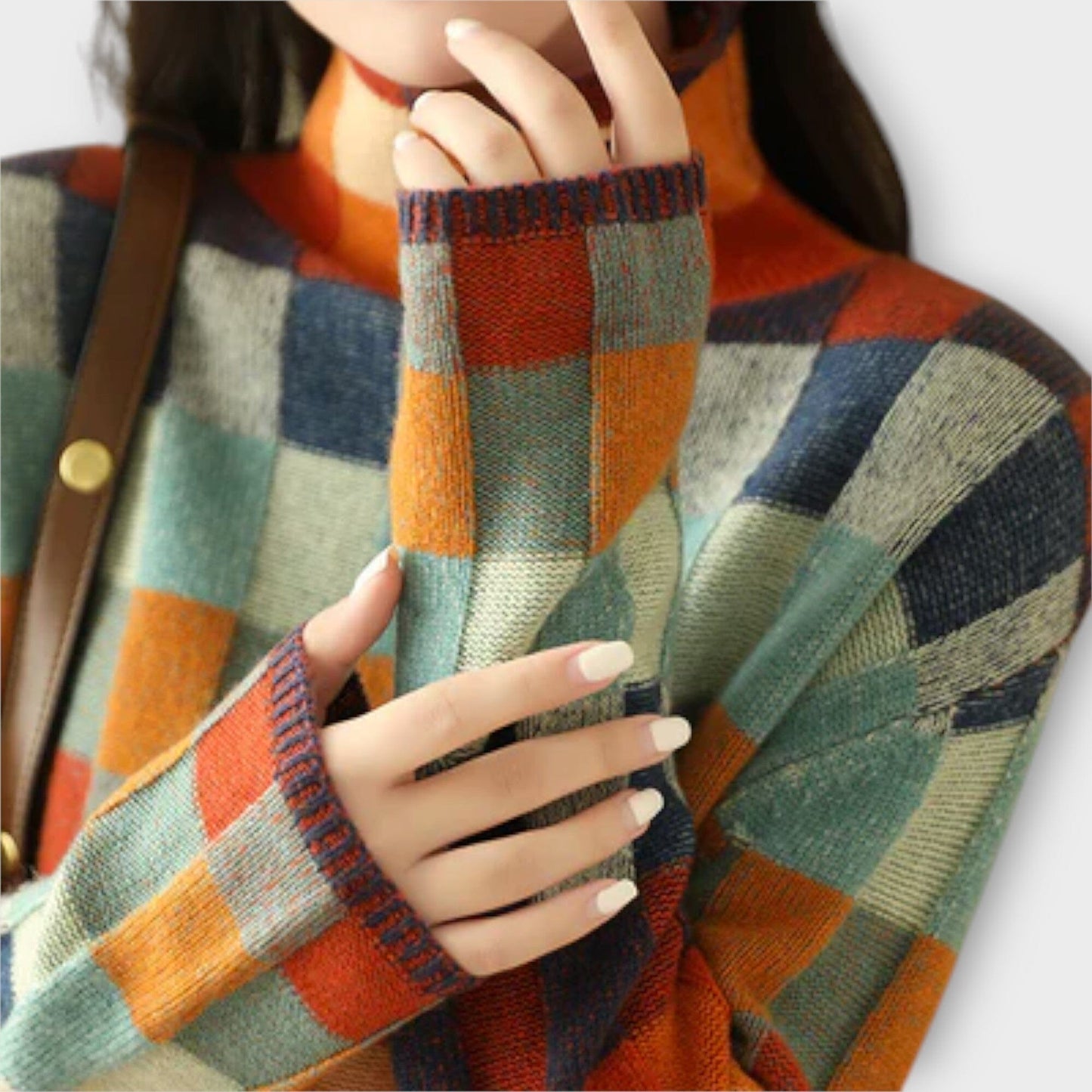 Erika – Suéter de Cuello Alto con Diseño Patchwork Erika – Suéter de Cuello Alto con Diseño Patchwork A minha loja