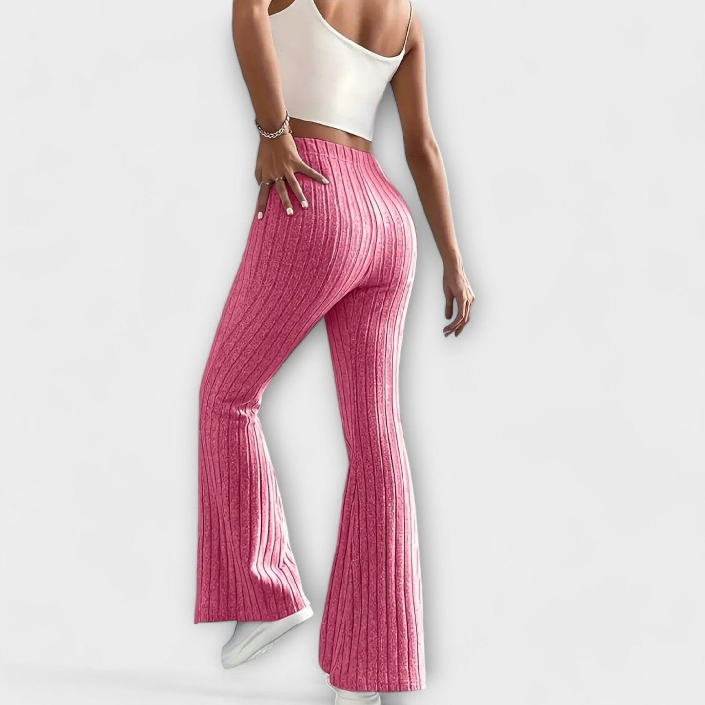 Jennifer – Pantalón acampanado elegante Jennifer – Pantalón acampanado elegante A minha loja