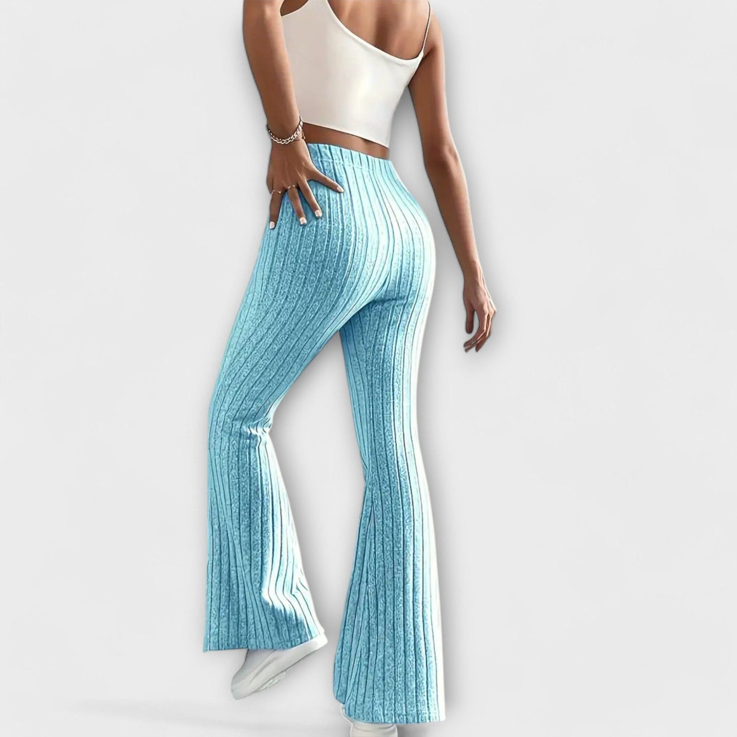 Jennifer – Pantalón acampanado elegante Jennifer – Pantalón acampanado elegante A minha loja