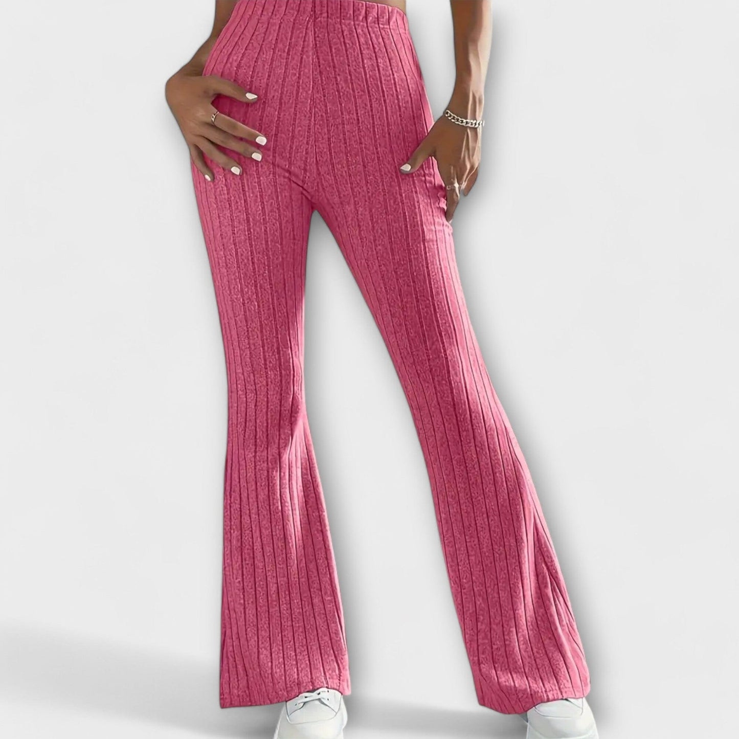 Jennifer – Pantalón acampanado elegante Jennifer – Pantalón acampanado elegante A minha loja Rosa XS