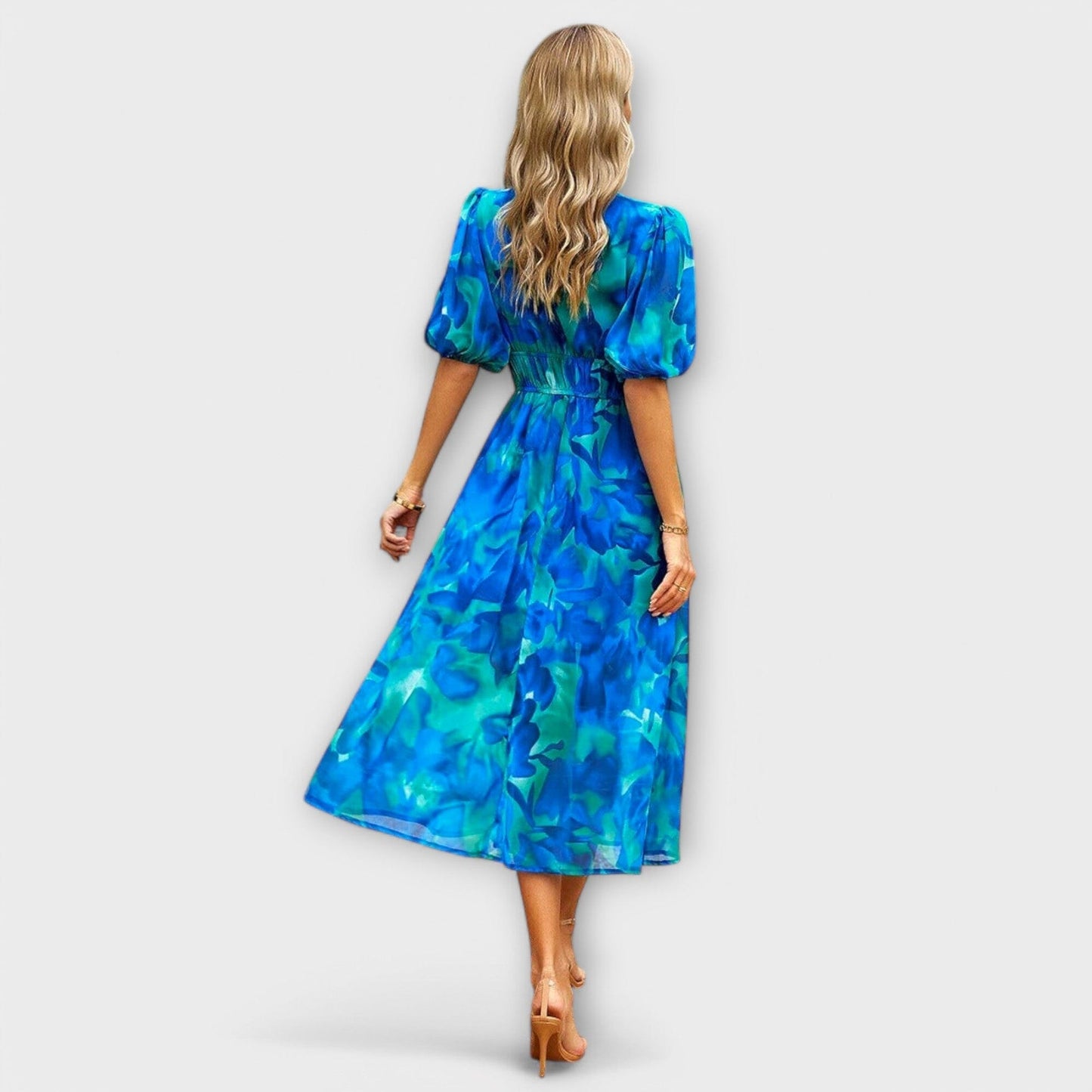 Mathilda – Vestido midi con estilo Mathilda – Vestido midi con estilo A minha loja