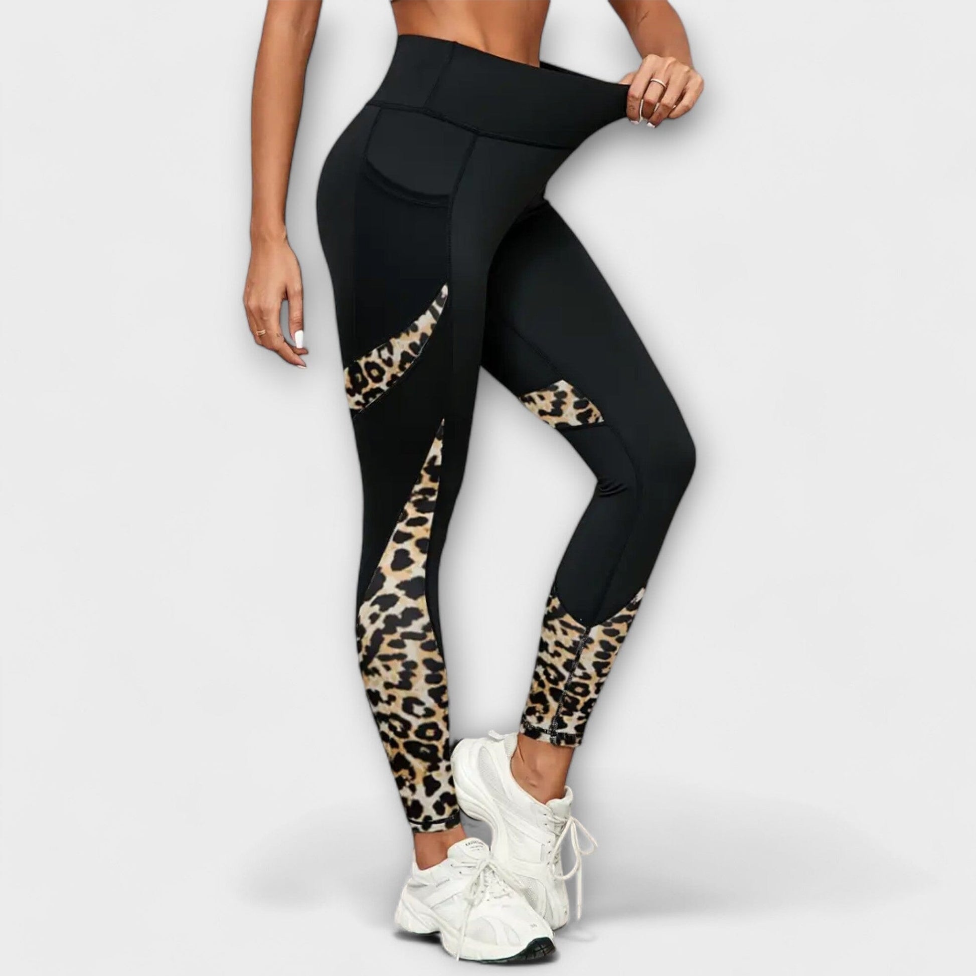 Pantalón de entrenamiento de talle alto con estampado de leopardo Pantalón de entrenamiento de talle alto con estampado de leopardo A minha loja