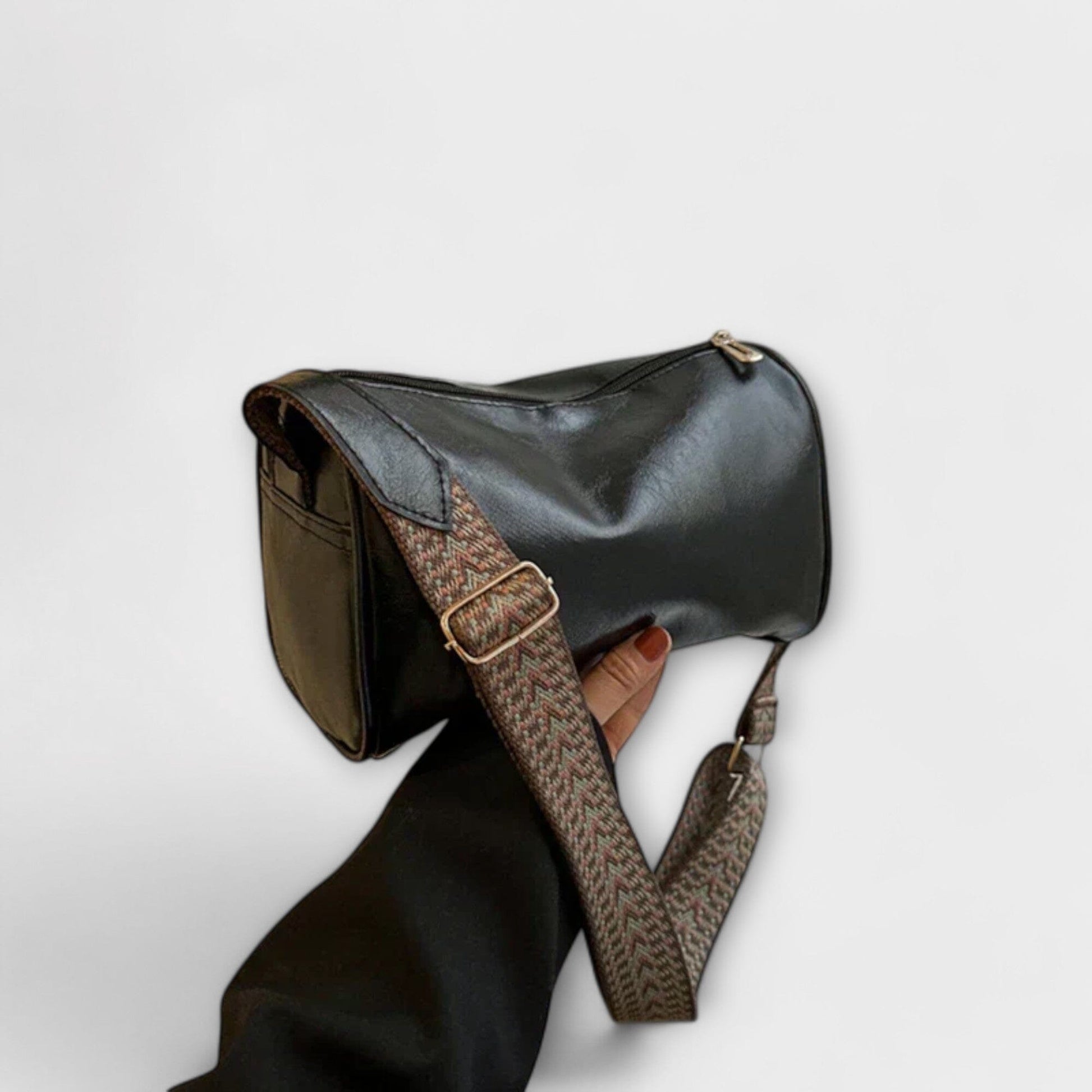 Rita. – Bolso bandolera vintage Rita. – Bolso bandolera vintage Rita Negro 24cm x 12cm x 15cm