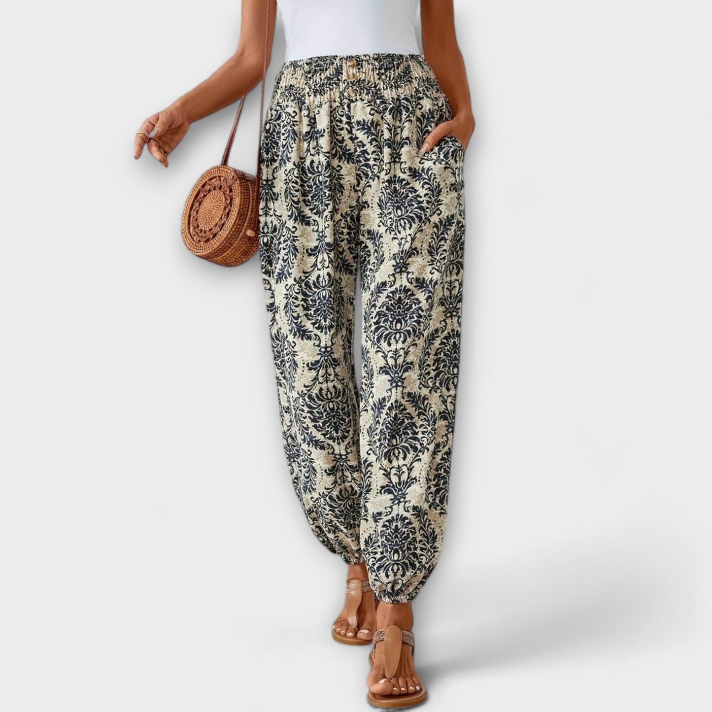 Scarlett – Pantalón con gráfico étnico Scarlett – Pantalón con gráfico étnico A minha loja Beige XS