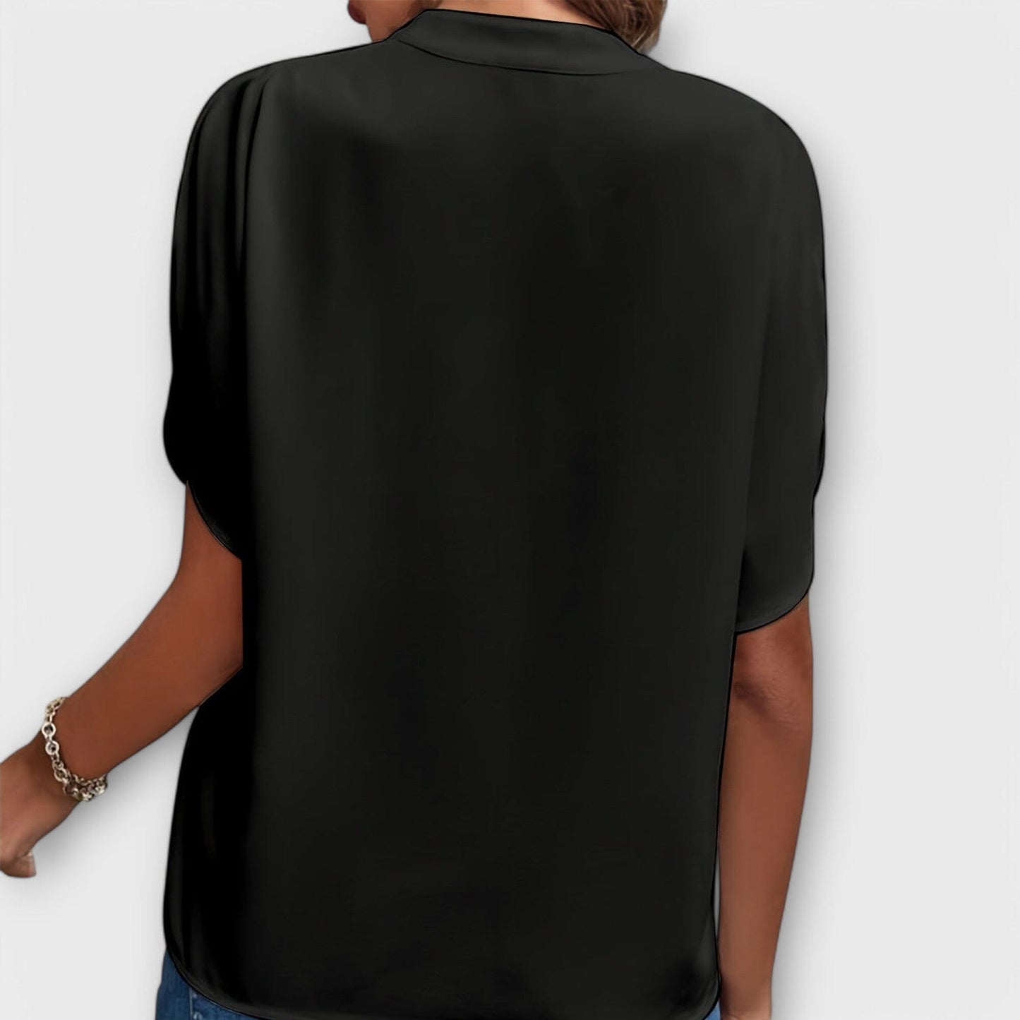 Vivi - Elegante y Ligera Blusa para Mujer Vivi - Elegante y Ligera Blusa para Mujer A minha loja