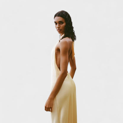 Gala – Vestido Halter Satinado
