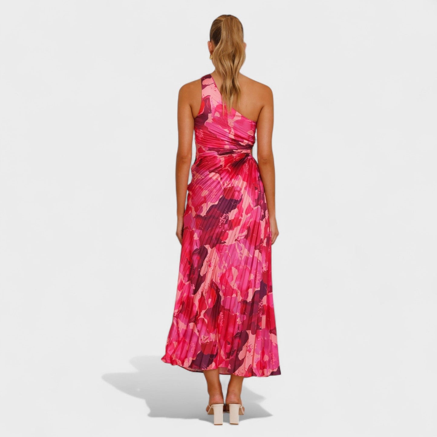 Maribel – Vestido Asimétrico Plisado Floral