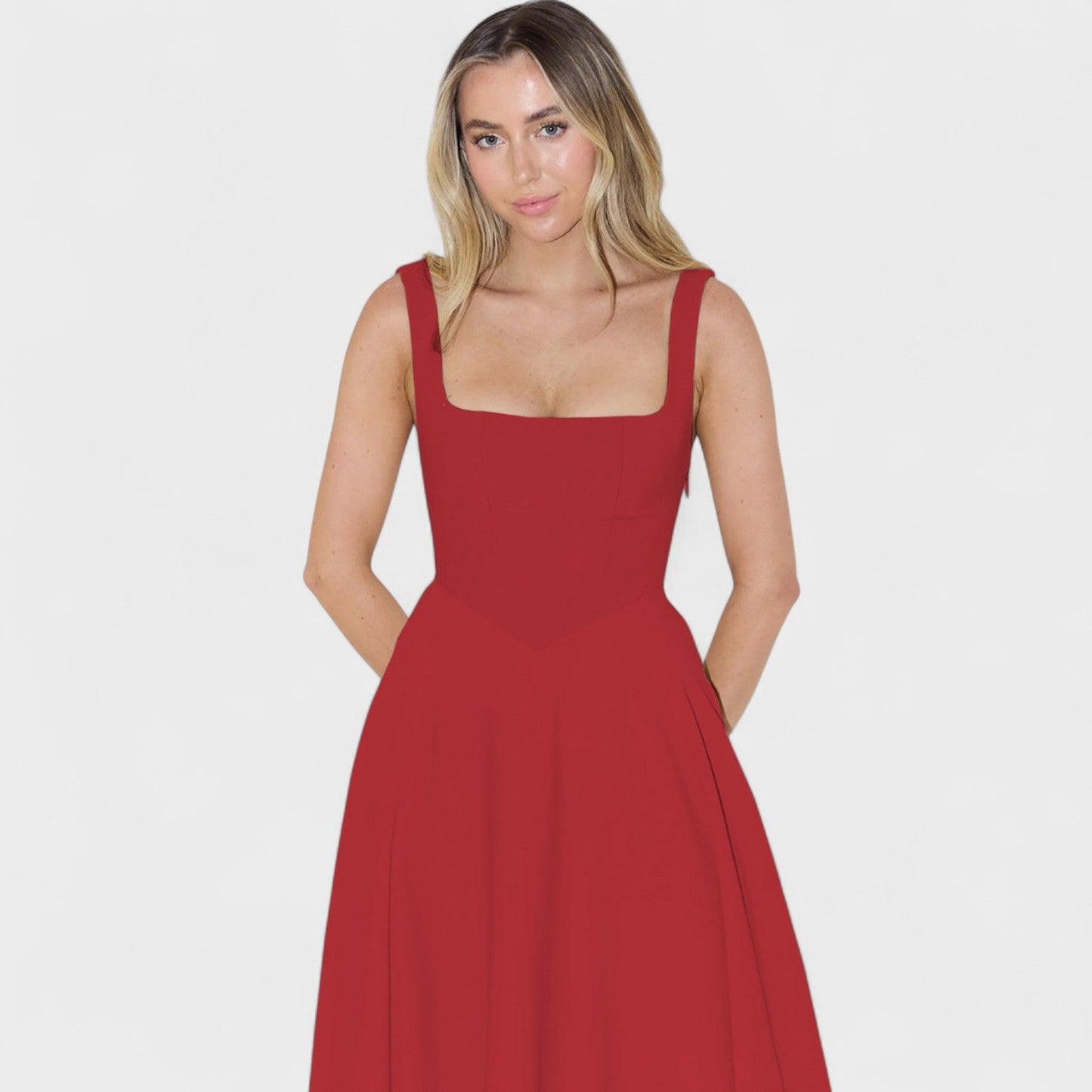 Maribel – Vestido Midi con Escote Cuadrado
