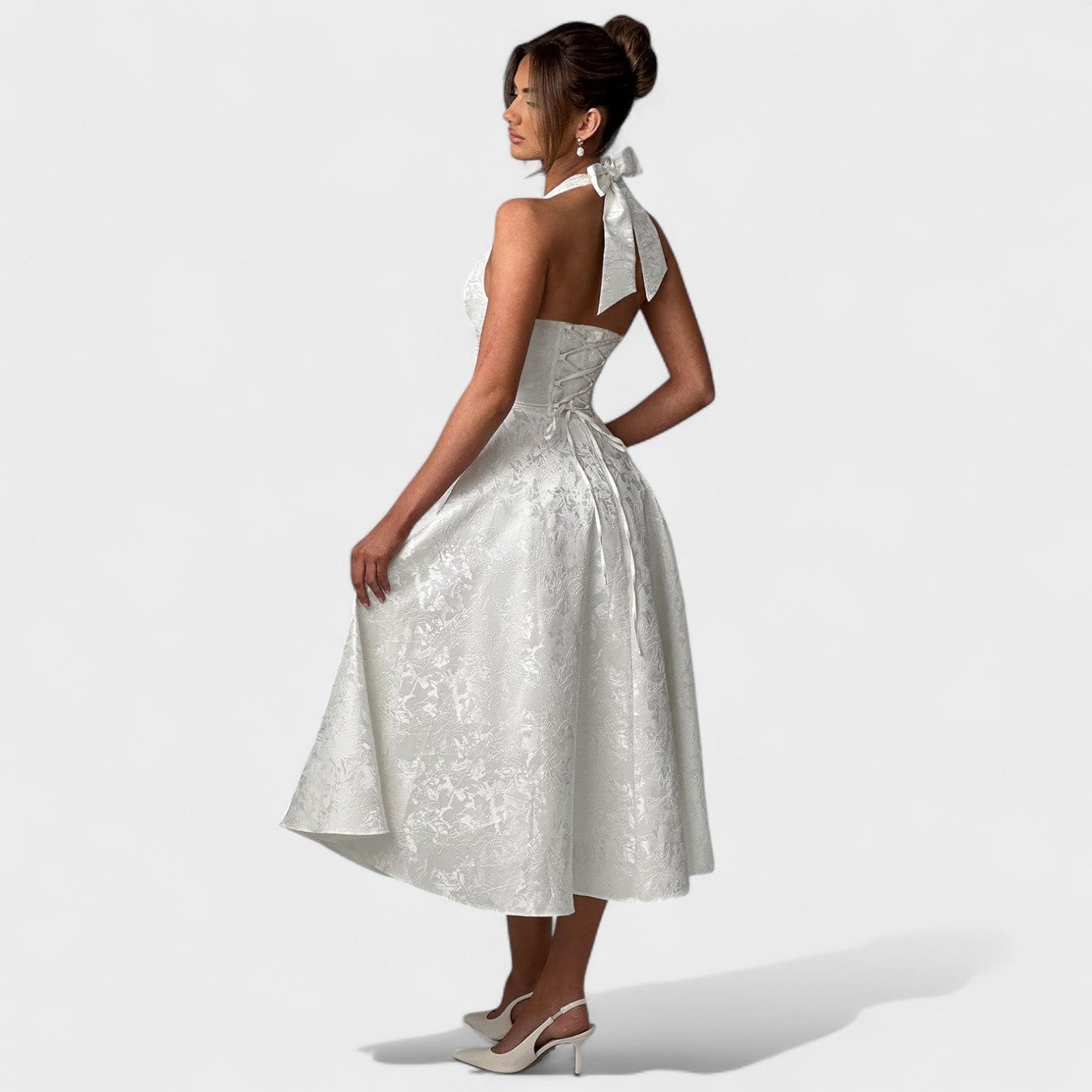 Effie – Vestido Midi Texturizado con Escote Halter