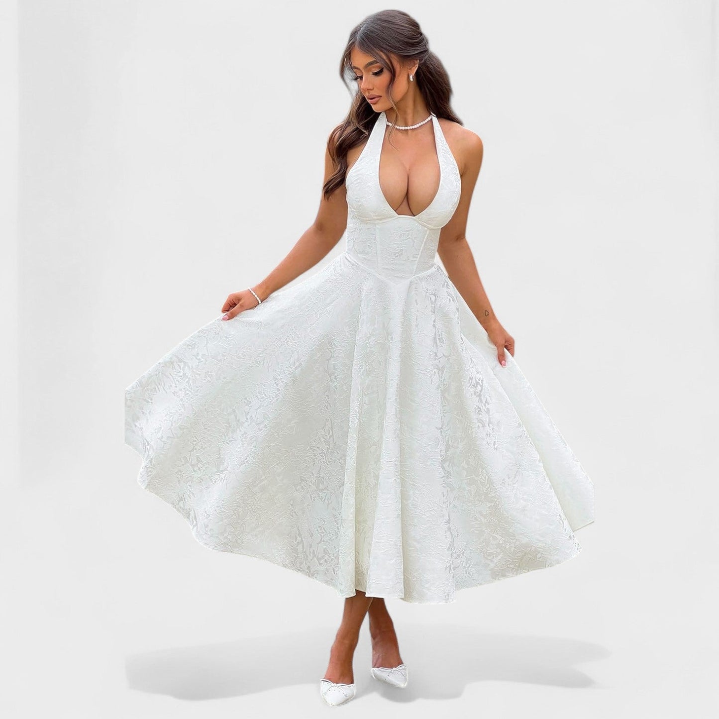 Effie – Vestido Midi Texturizado con Escote Halter