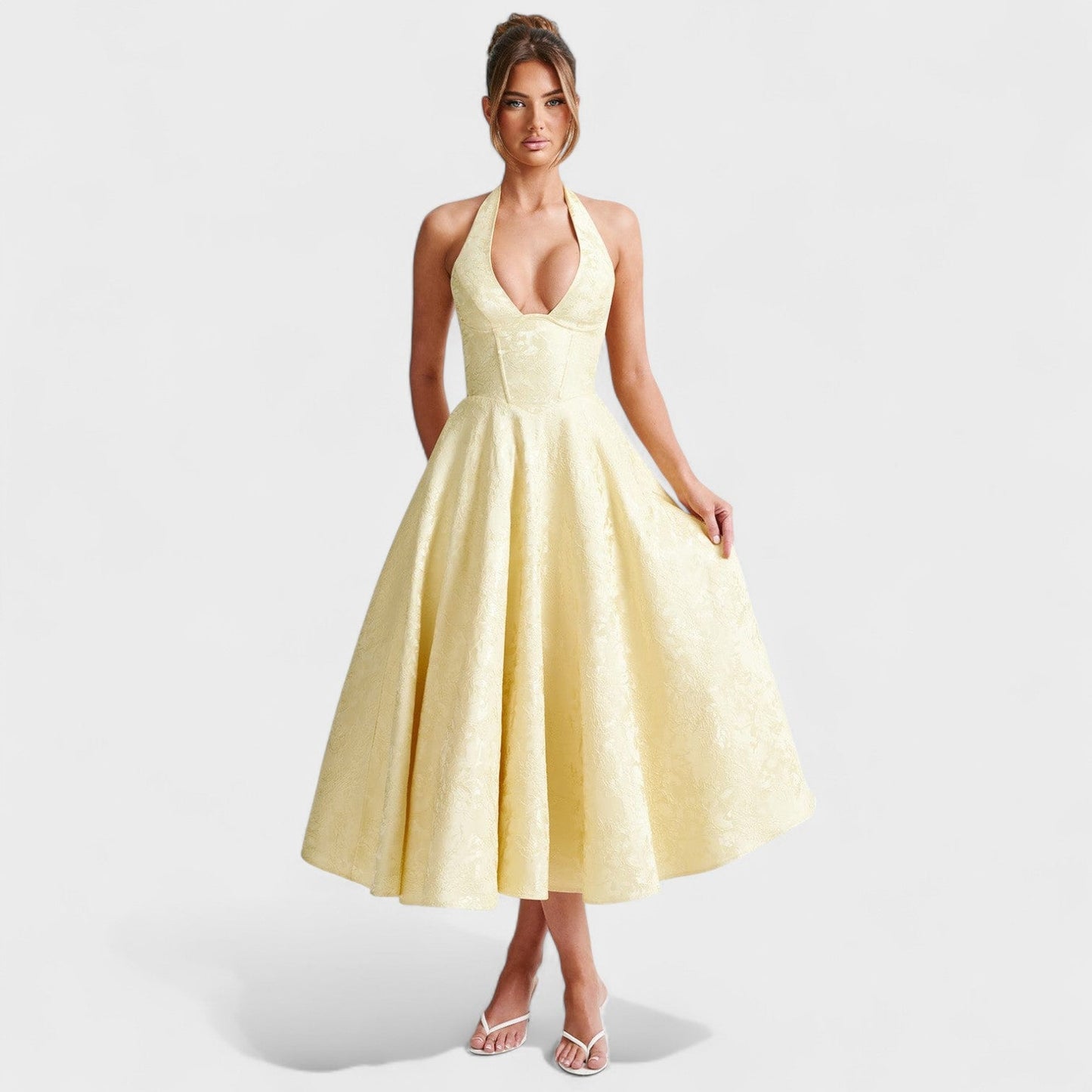 Effie – Vestido Midi Texturizado con Escote Halter
