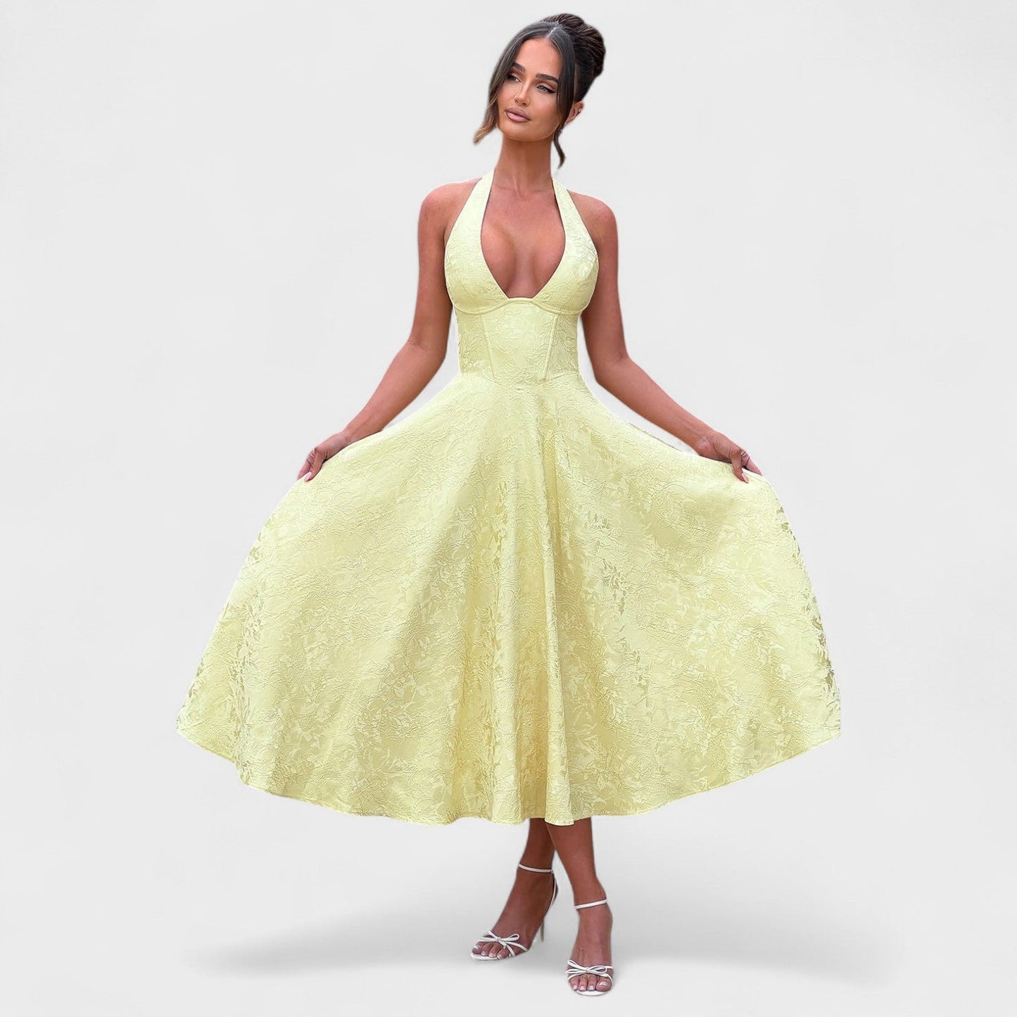 Effie – Vestido Midi Texturizado con Escote Halter