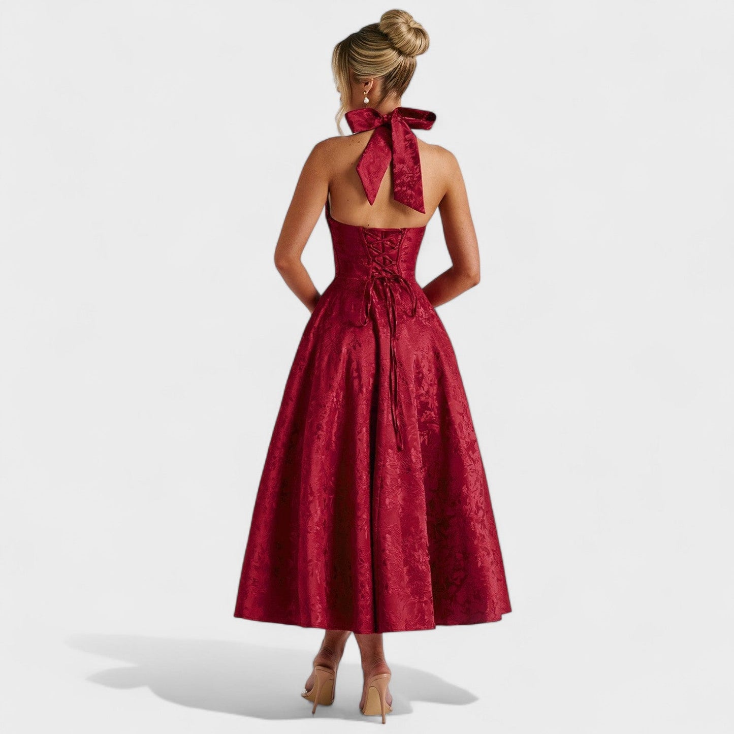 Effie – Vestido Midi Texturizado con Escote Halter