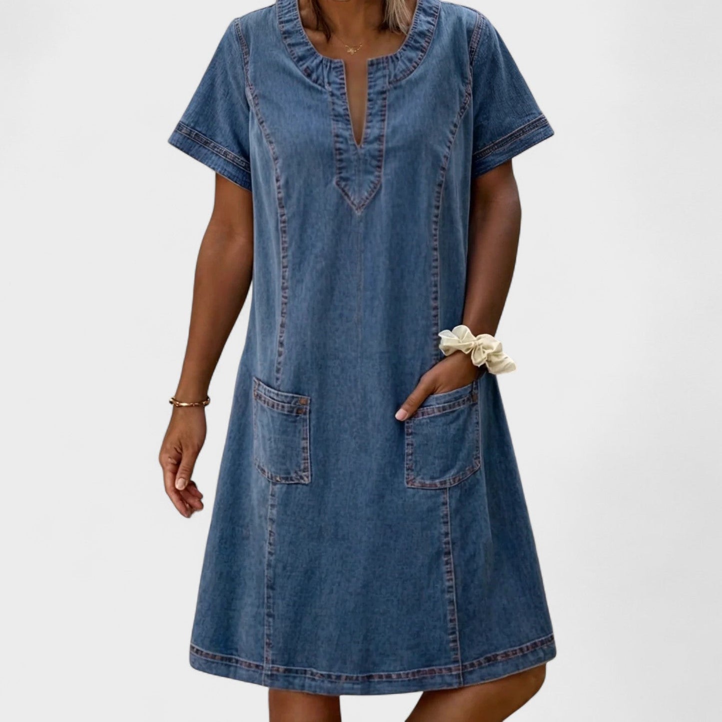 Sofía – El vestido vaquero que combina estilo y comodidad