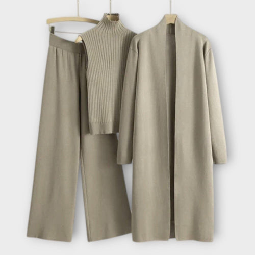 Isabella - Conjunto de Tres Piezas Isabella - Conjunto de Tres Piezas A minha loja Beige XS 
