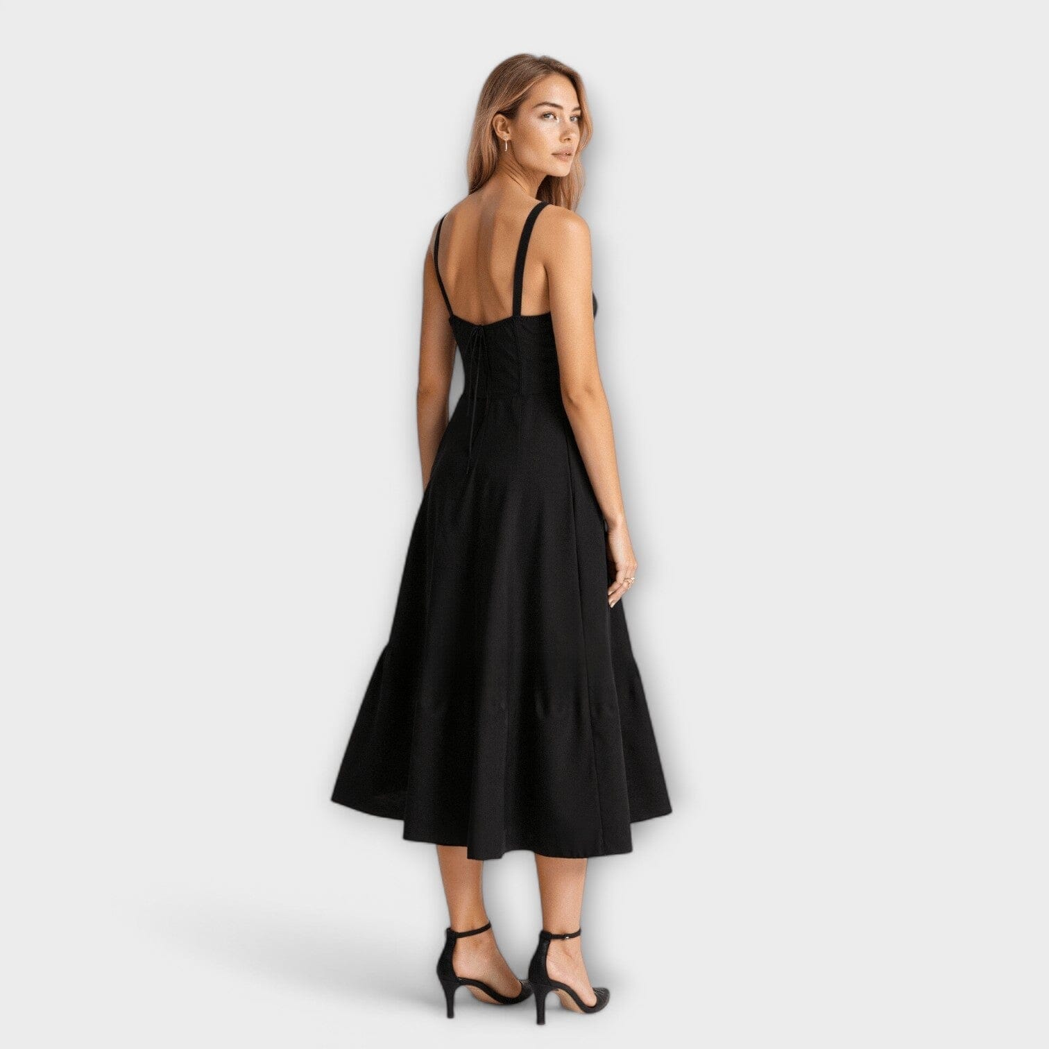 Kiana – Vestido midi con corsé Kiana – Vestido midi con corsé A minha loja 