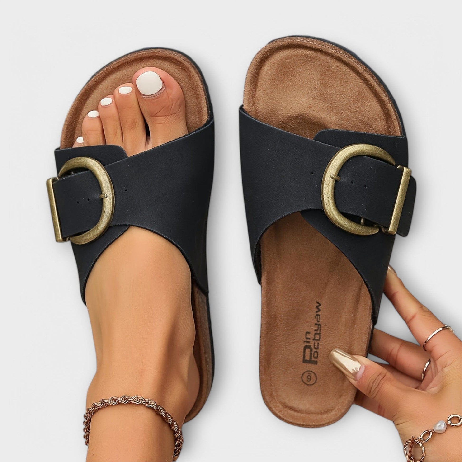 Margie – Sandalias tipo pantufla de corcho para mujer con diseño de hebilla Margie – Sandalias tipo pantufla de corcho para mujer con diseño de hebilla A minha loja 