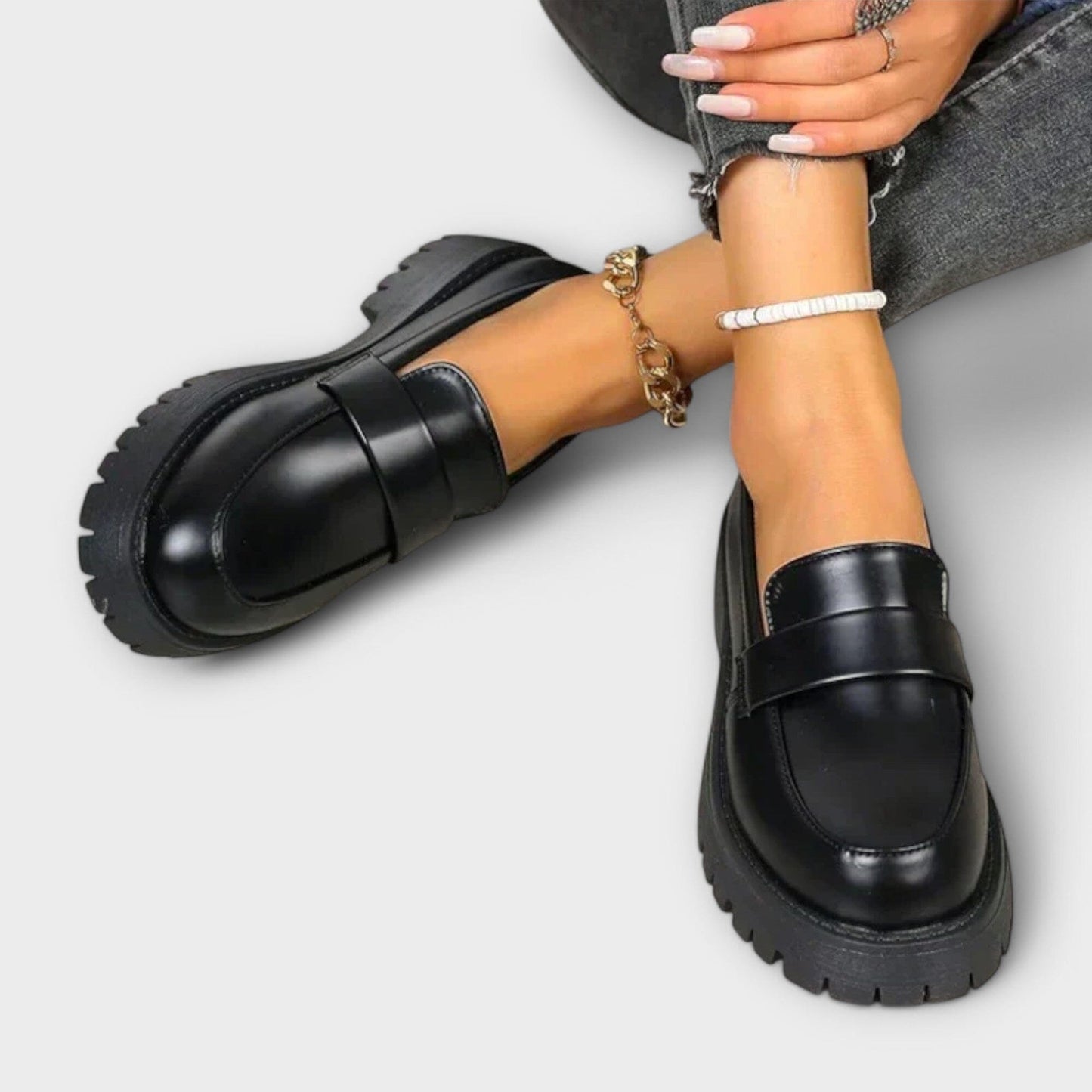 Mocasín para mujer con diseño ortopédico y cuña satinada Mocasín para mujer con diseño ortopédico y cuña satinada A minha loja 