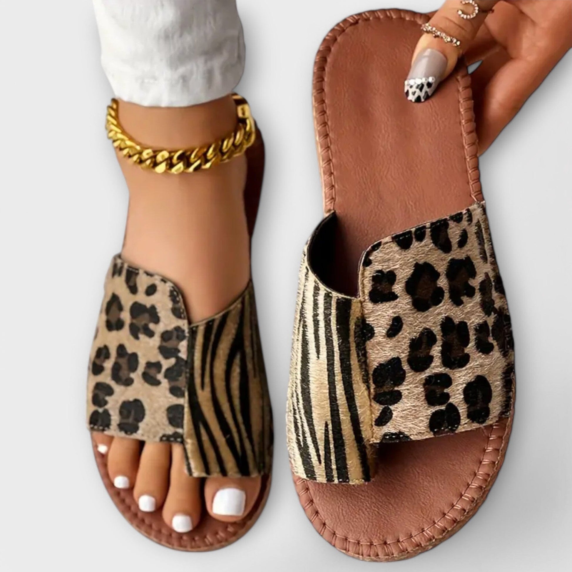 Pantolettes bicolores con estampado de leopardo elegantes Pantolettes bicolores con estampado de leopardo elegantes A minha loja 