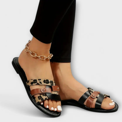 Sandalias con tiras cruzadas de leopardo Sandalias con tiras cruzadas de leopardo A minha loja 