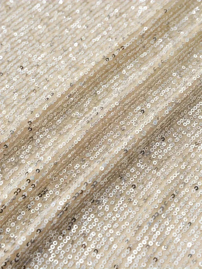 Vestido de fiesta con lentejuelas y contraste Vestido de fiesta con lentejuelas y contraste A minha loja 